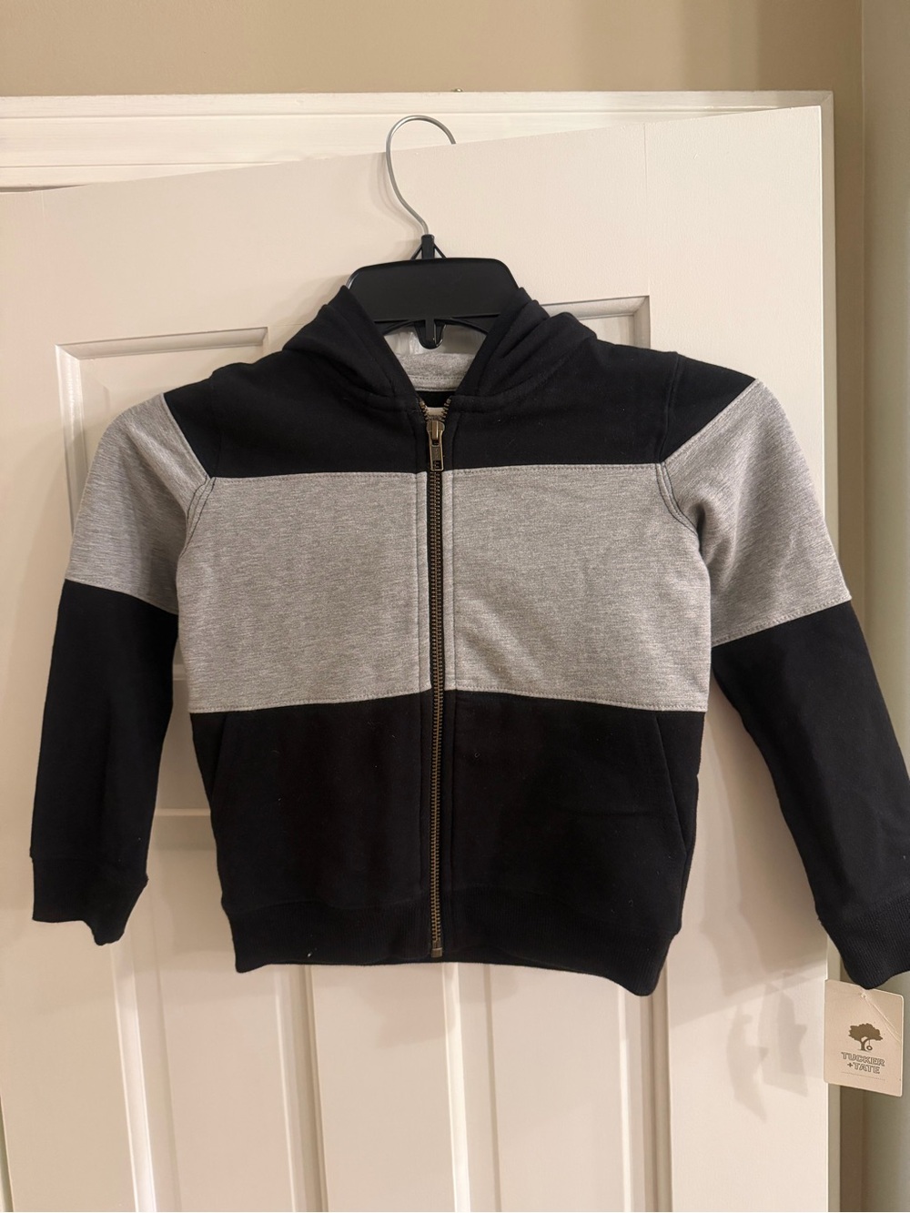Tucker and Tate 4T Boys Black & Gray Zip-Up Hoodie NWT